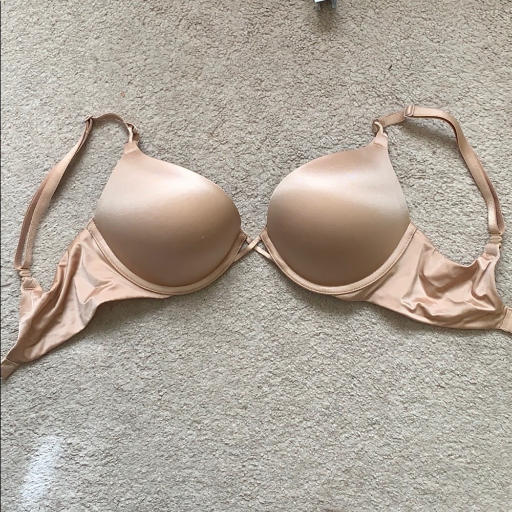 Victoria’s Secret bombshell bra 32C neutral color